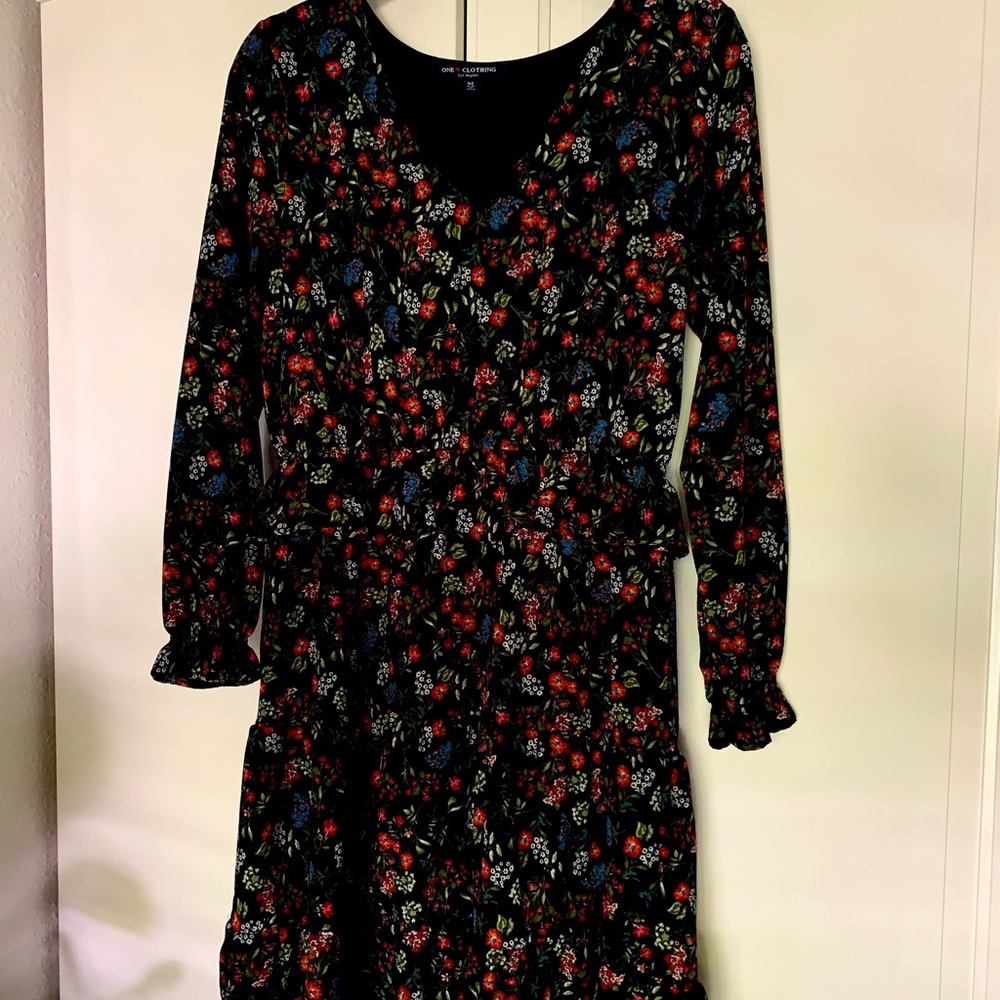 One Clothing Black Floral Midi Dress Sz M